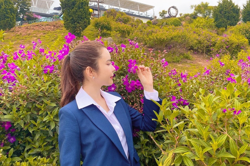 Hoa hậu Huỳnh Vy kêu gọi mọi người du lịch trở lại sau dịch COVID-19 Hoa hậu Huỳnh Vy kêu gọi mọi người du lịch trở lại sau dịch COVID-19