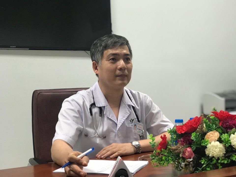 Bác sĩ Bùi Phương Thảo trao đổi với phóng viên về dậy thì sớm ở trẻ. Ảnh: Thùy Linh