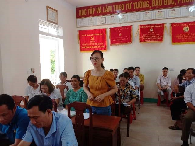 Công nhân lao động ở Nghi Xuân đặt câu hỏi