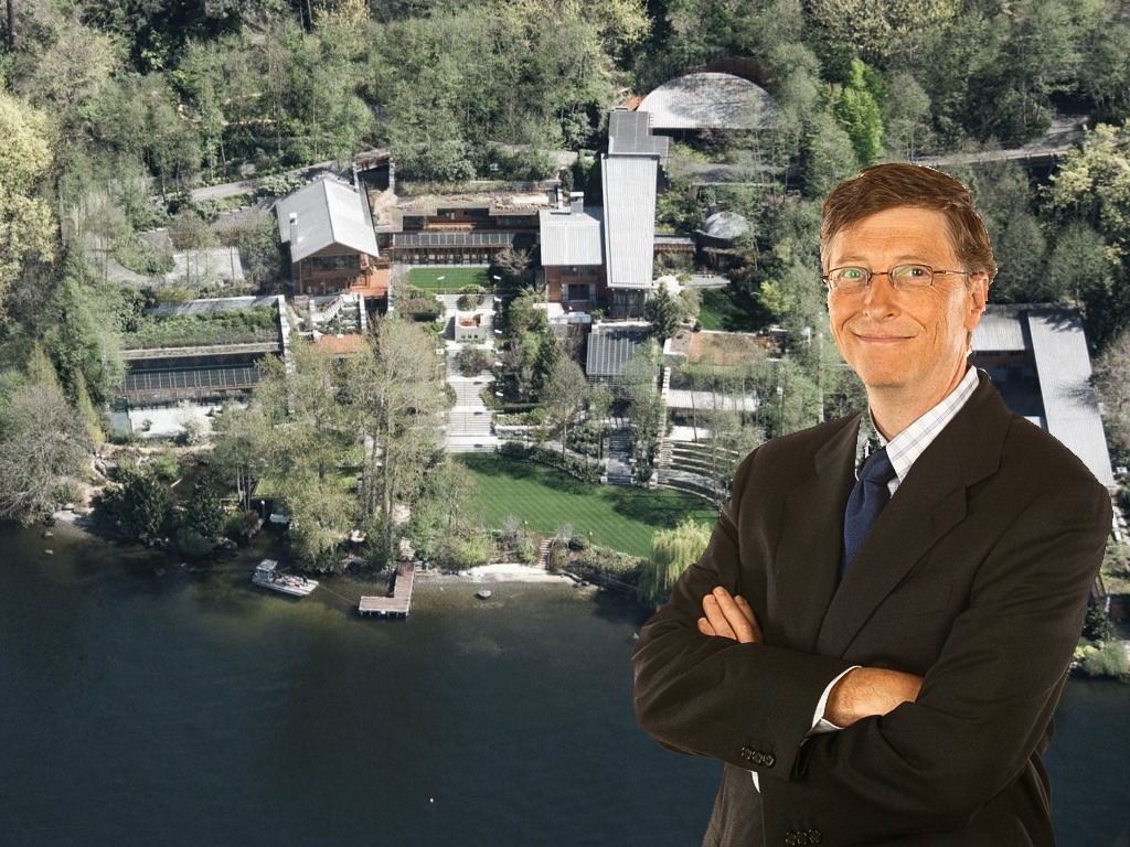 Đồng sáng lập Microsoft Bill Gates - người giàu thứ 2 thế giới sống tại căn nhà thông minh Xanadu 2.0 tại Medina Washington, Mỹ. Ngôi nhà này mất 7 năm xây dựng và tốn 63 triệu USD chi phí. Mức giá lô đất ban đầu được mua là 2 triệu USD hồi năm 1988.