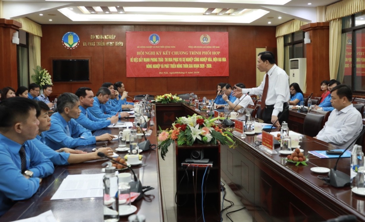 Bộ trưởng Nguyễn Xuân Cường phát biểu. Ảnh: Hải Nguyễn