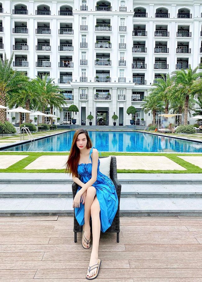 Hồ Ngọc Hà đang mang song thai. Ảnh: NSCC