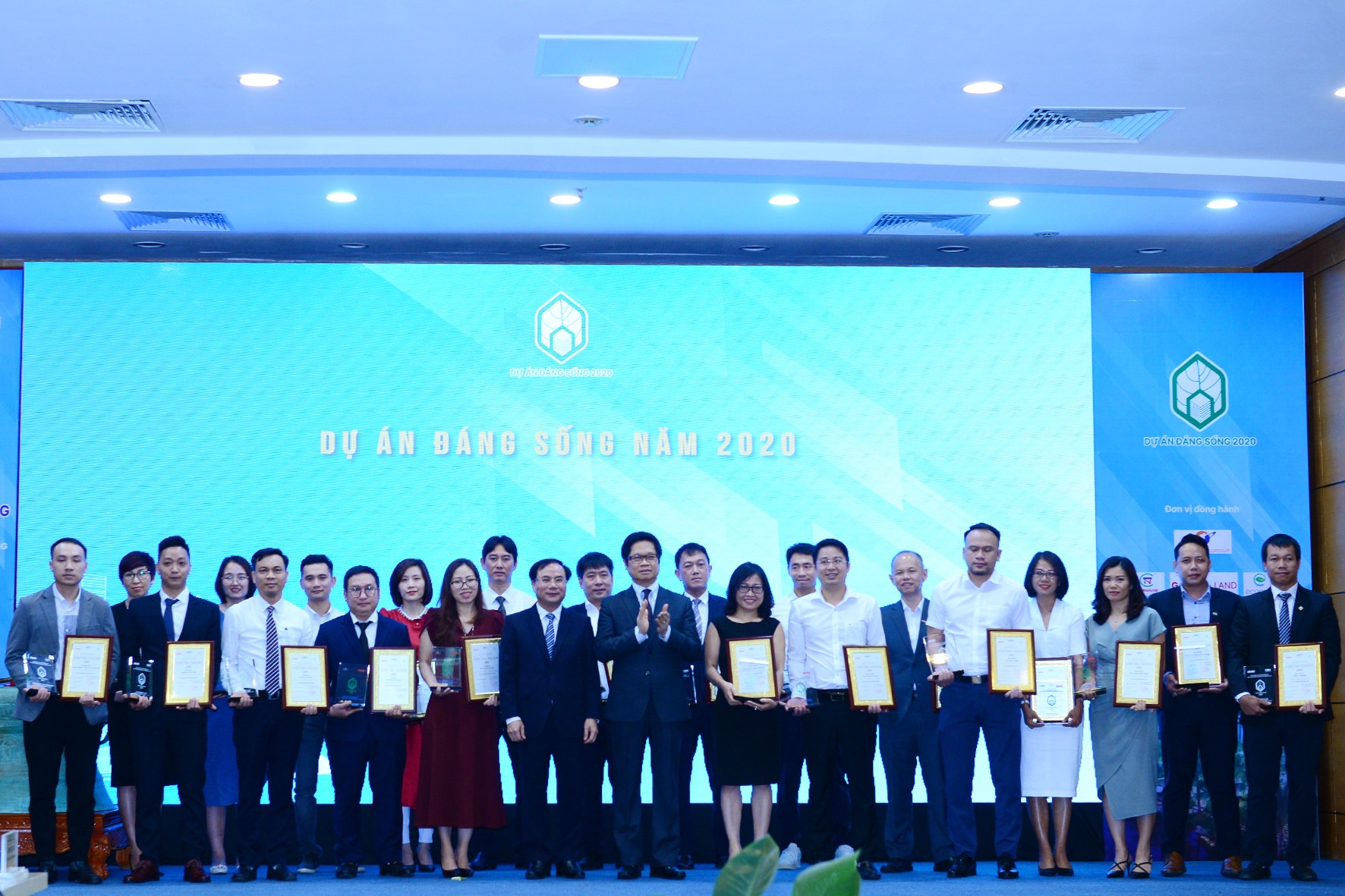 Các đơn vị nhận Chứng nhận “Dự án đáng sống năm 2020”