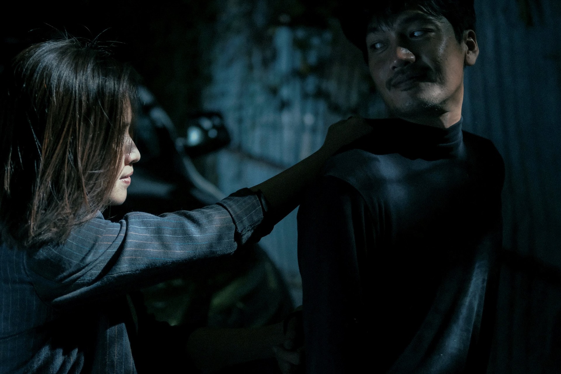 Ái Phương vào vai nữ trinh sát.