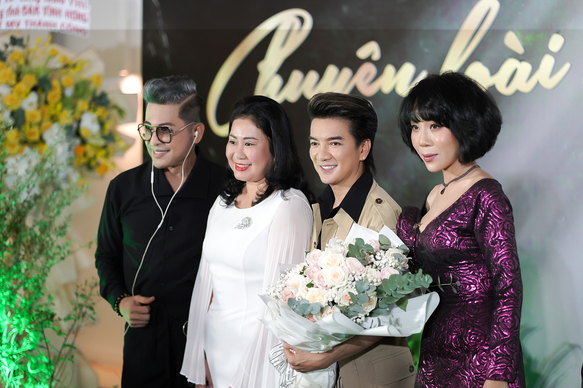 Đàm Vĩnh Hưng chi khủng làm album Chuyện loài hoa dang dở.