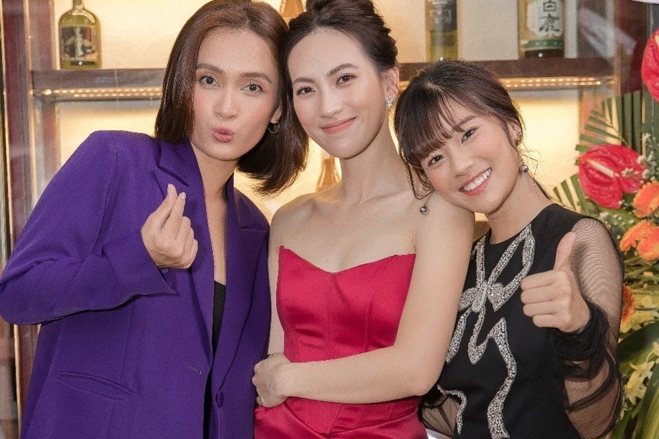 Phương Anh Đào, Ái Phương, Hoàng Yến kể chuyện bị thương khi đóng phim Phương Anh Đào, Ái Phương, Hoàng Yến kể chuyện bị thương khi đóng phim
