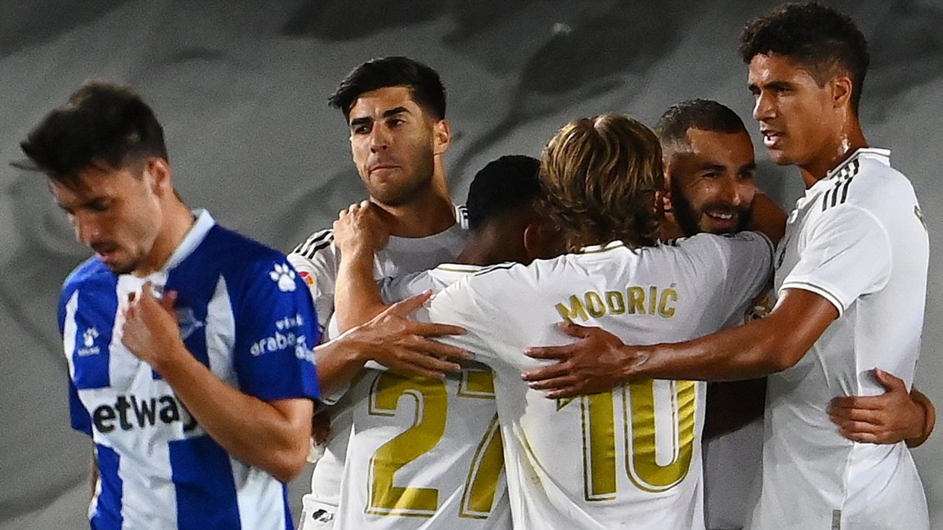 Real Madrid vừa nhẹ nhàng hạ Alaves. Ảnh: Getty.