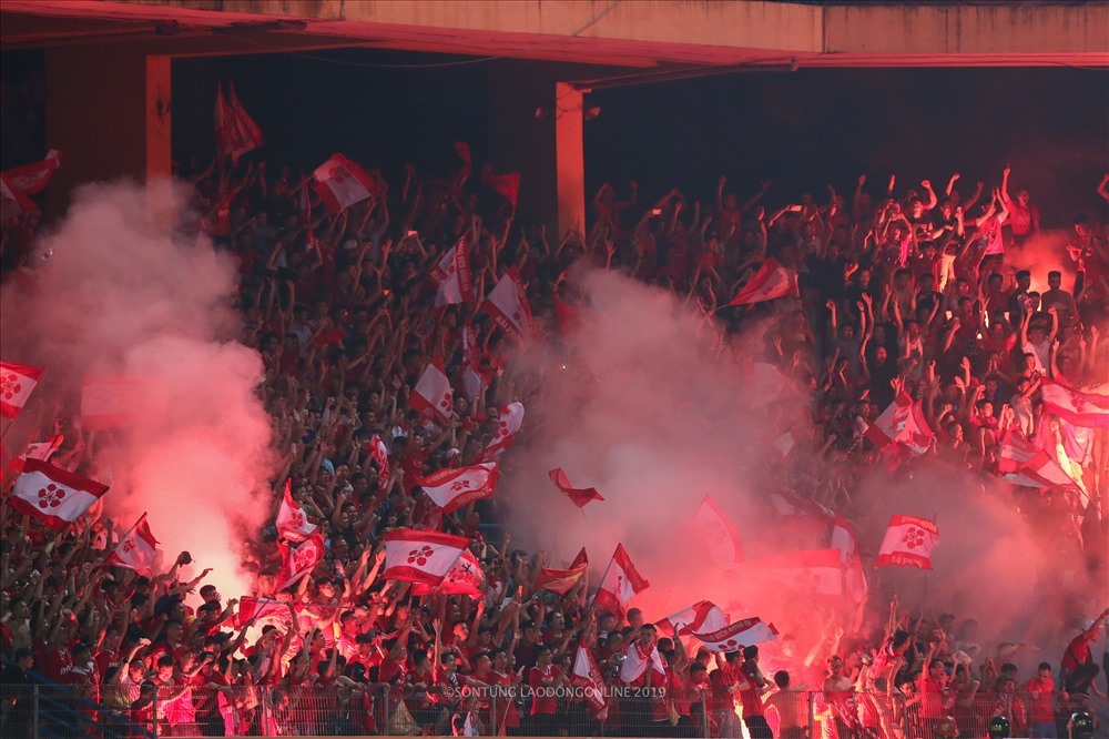 cau lac bo ha noi quyet ngan chan phao sang tran gap hai phong