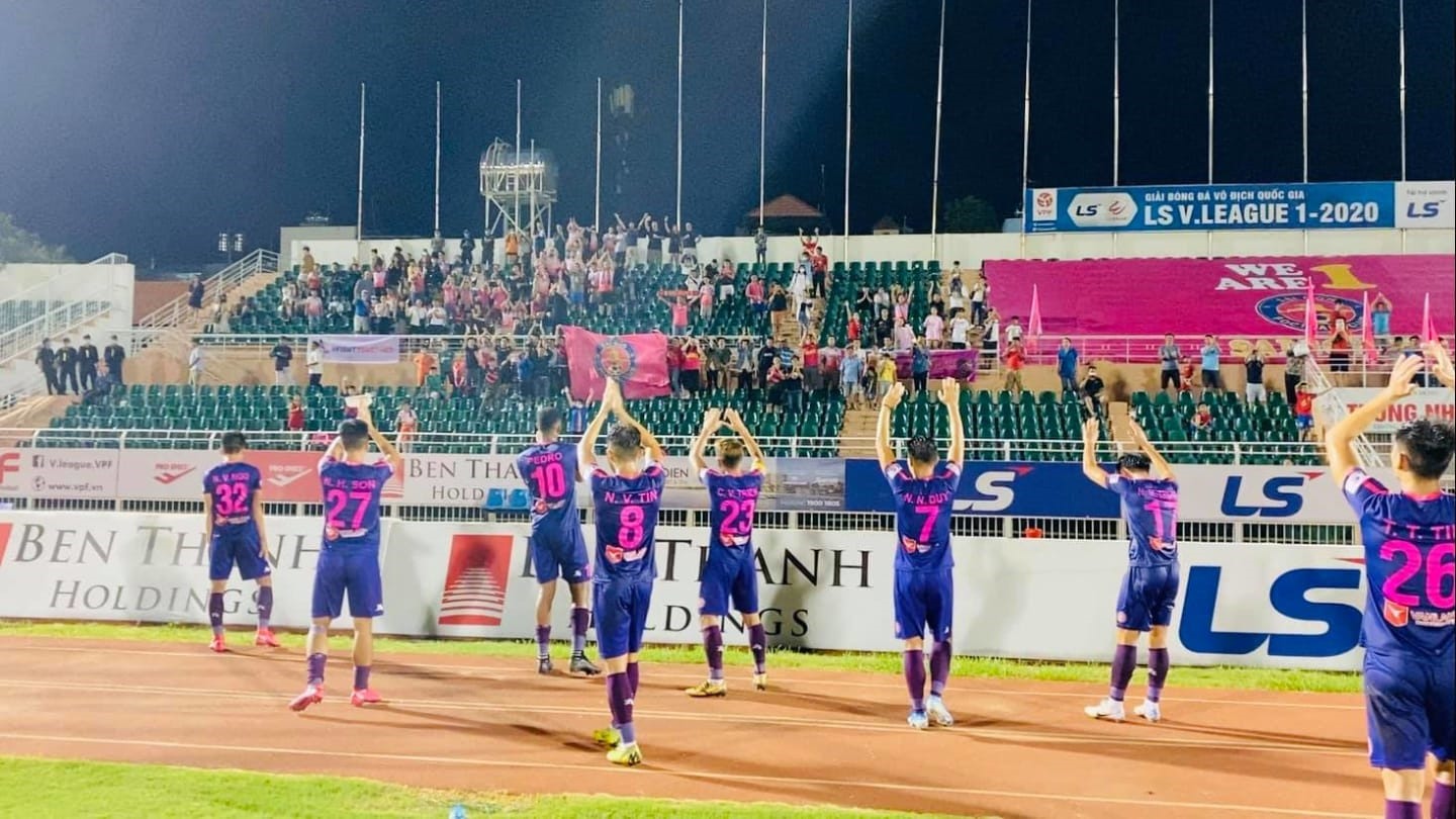 Hình ảnh cầu thủ Sài Gòn cảm ơn người hâm mộ trên trang chủ AFC. Ảnh: AFC