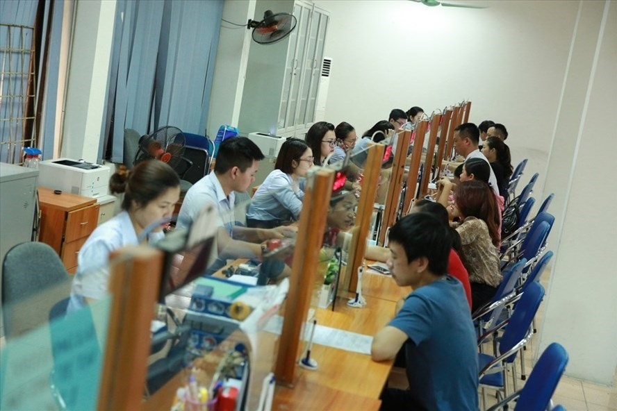 Từ năm 2015 đến năm 2021 phải giảm biên chế 354.624 người, do vậy năm 2021 còn phải tiếp tục giảm 20.076 người. Ảnh minh hoạ: Hải Nguyễn