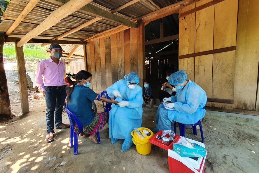 Dịch bạch hầu bùng phát tại Đắk Lắk: Ngành Y tế lập trạm xá dã chiến dich bach hau bung phat tai dak lak nganh y te lap tram xa da chien