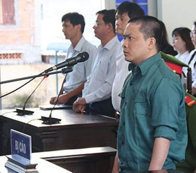 Nguyễn Duy Hiển, nguyên kế toán trưởng Trung tâm y tế TP.Phan Thiết. Ảnh: Quế An