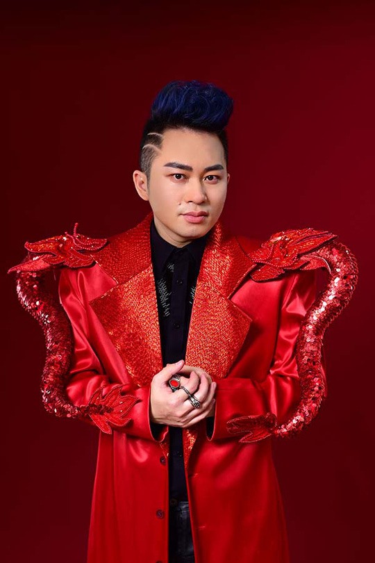 Ca sĩ Tùng Dương
