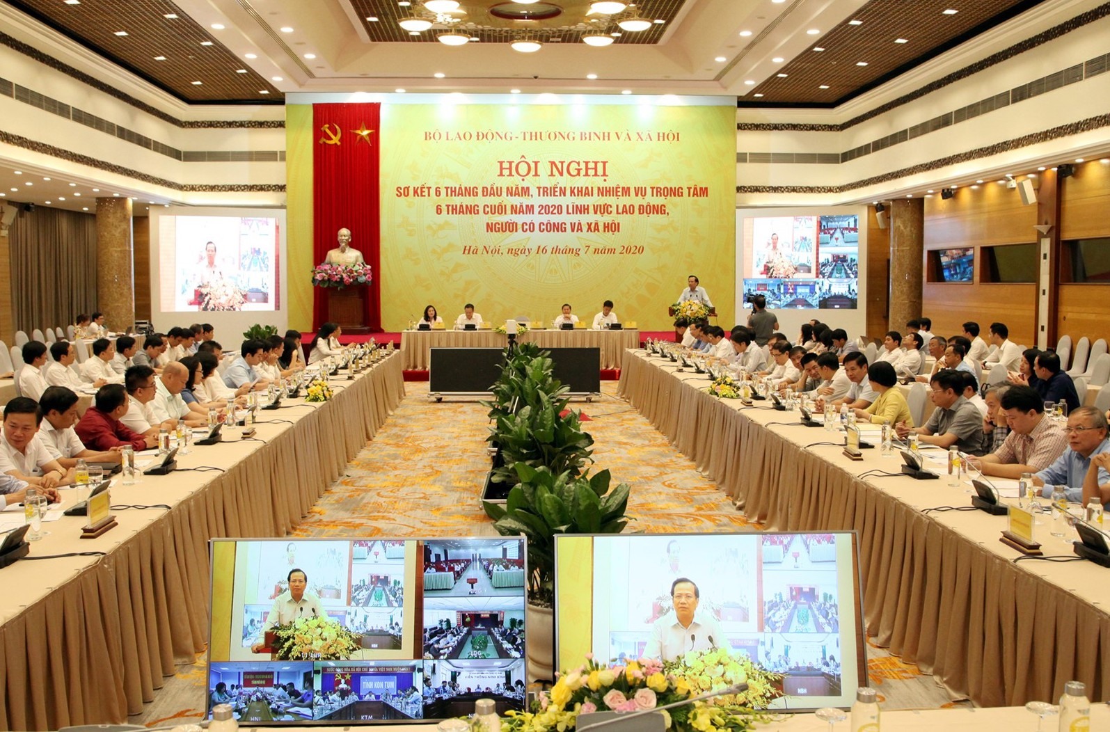 Toàn cảnh hội nghị. Ảnh ANH THƯ