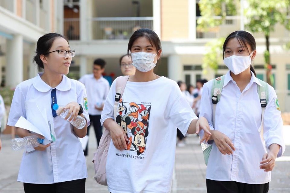 Thầy cô cho rằng học sinh sẽ dễ đạt điểm 7 - 8. Ảnh: Nguyễn Hải.