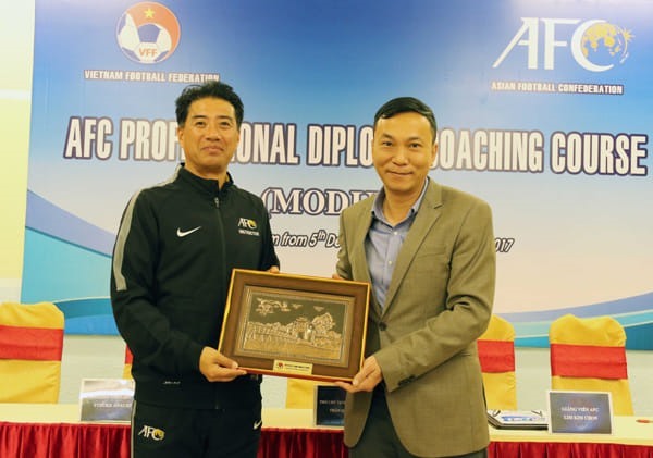 Ông Adachi Yusuke sẽ đảm nhiệm vai tro GĐKT thay thế Jurgen Gede. Ảnh: VFF