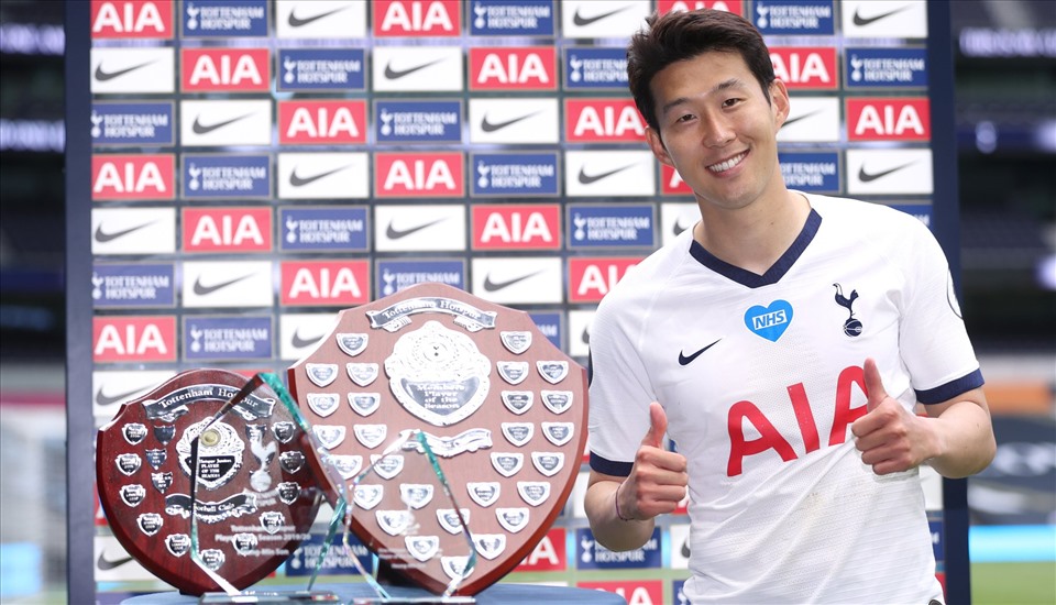 Son giành đủ 4 giải cá nhân của Spurs. Ảnh: Getty.
