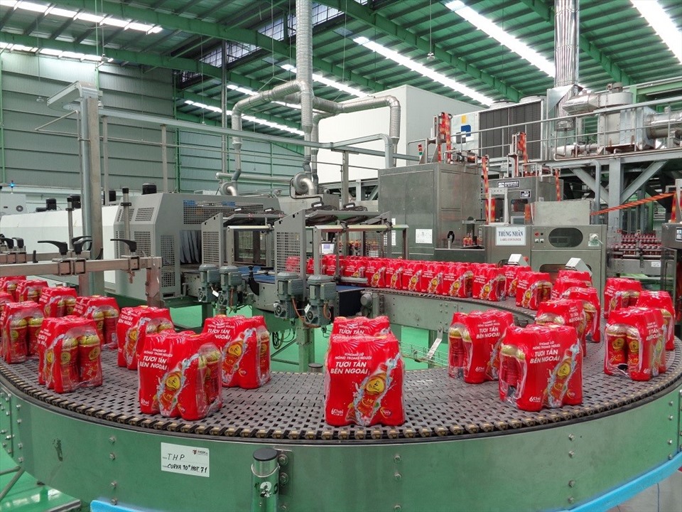 Trà Thanh Nhiệt Dr Thanh đang trở thành một item lựa chọn mới trong ngày hè của giới trẻ. Ảnh: Tân Hiệp Phát.