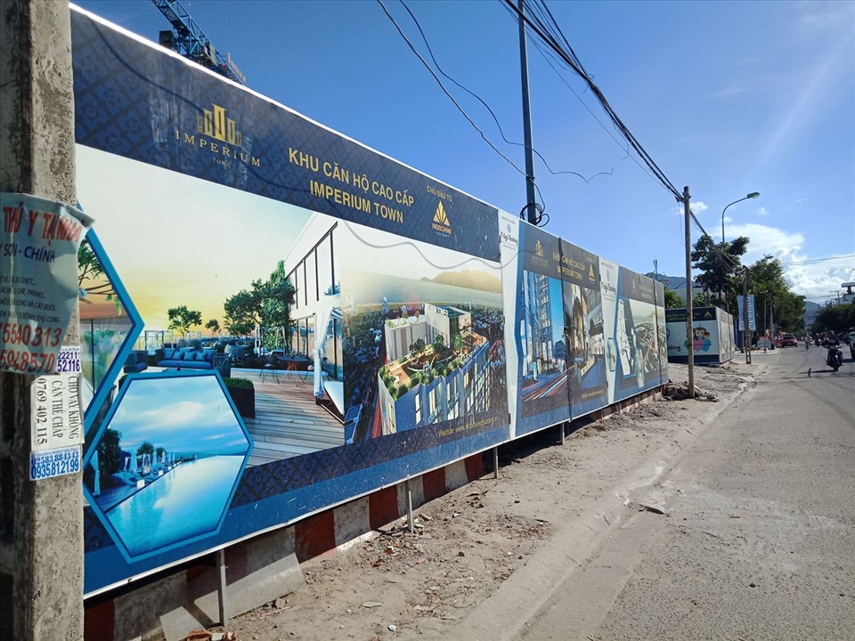 Dự án I 39 tầng với 561 căn hộ (3 tầng hầm, 3 tầng khối đế thương mại, 36 tầng căn hộ).