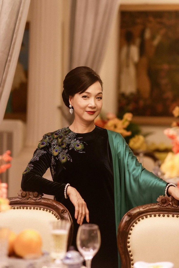 NSND Lê Khanh trong phần trước của Gái già lắm chiêu. Ảnh: ĐPCC