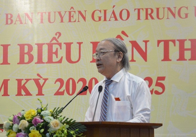 Ông Võ Văn Phuông - Bí thư Đảng ủy khóa III, Phó Trưởng ban Thường trực Ban Tuyên giáo Trung ương phát biểu khai mạc Đại hội. Ảnh PV