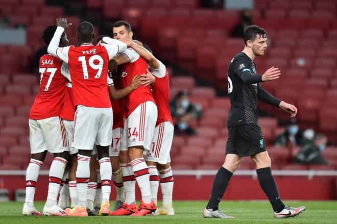 Liverpool vừa nhận trận thua khó tin trước Arsenal. Ảnh: Getty.