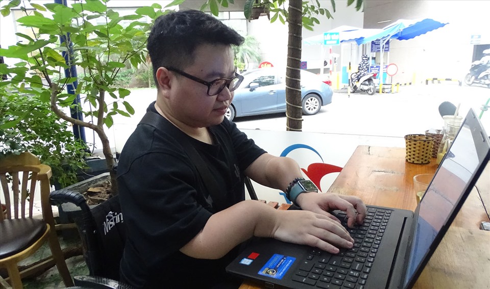 Anh Vũ Ngọc Anh trong buổi trao đổi với Lao Động. Ảnh: Thanh Huyền