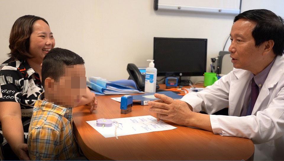 Có nhiều bà mẹ có thể vui mừng vì những tiến triên của con sau khi điều trị là mong ước của GS.TS Nguyễn Thanh Liêm, khi hiện nay còn nhiều trẻ tự kỷ đến bệnh viện điều trị muộn.