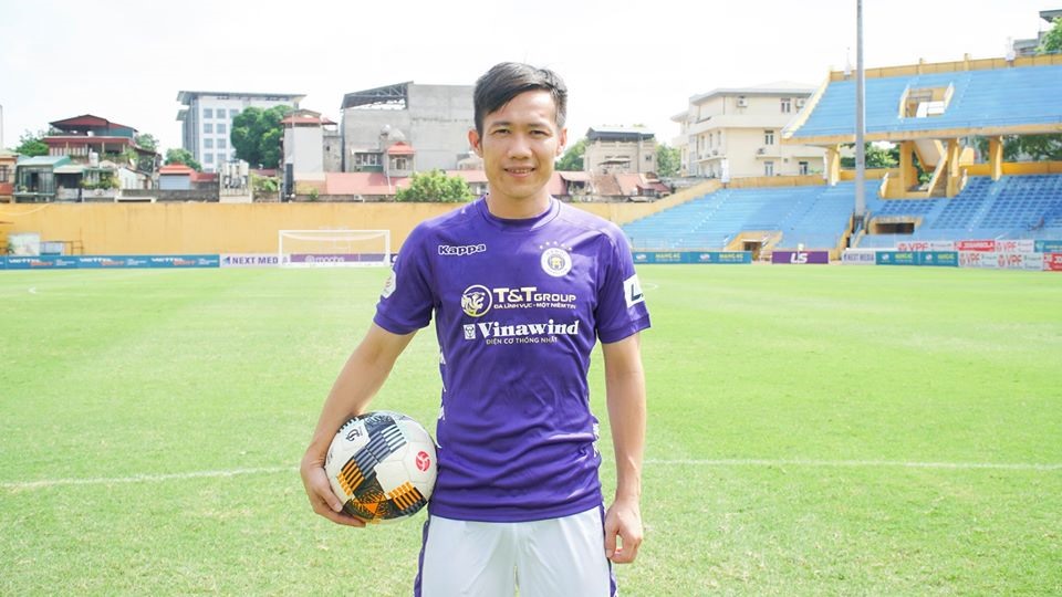 Lê Tấn Tài có cơ hội đá chính trận gặp TP.HCM. Ảnh: HNFC