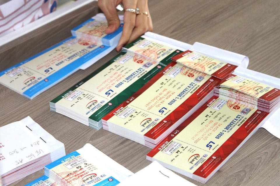 Vé trận TP.HCM - Hà Nội đã bán hết chỉ sau 2 ngày đầu tiên. Ảnh: Thanh Vũ