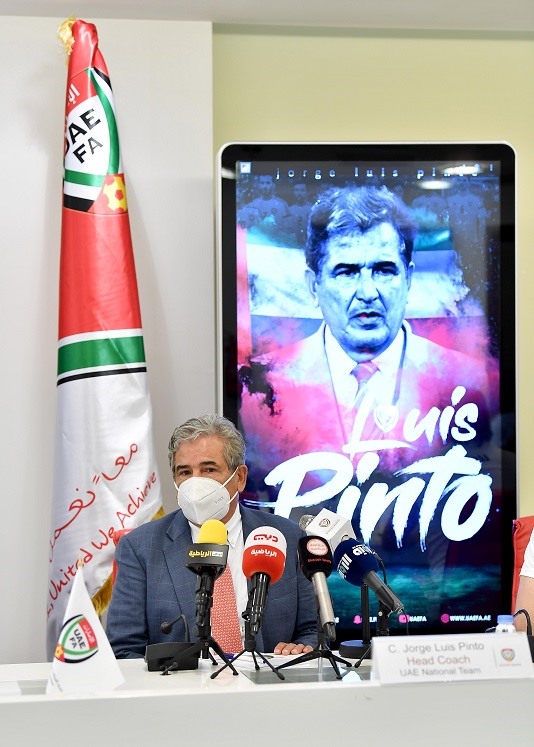 Ông Pinto tự tin với mục tiêu đưa đội tuyển UAE đến World Cup 2022. Ảnh: UAEFA