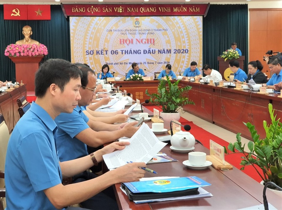 Các đại biểu tham dự hội nghị. Ảnh Nam Dương
