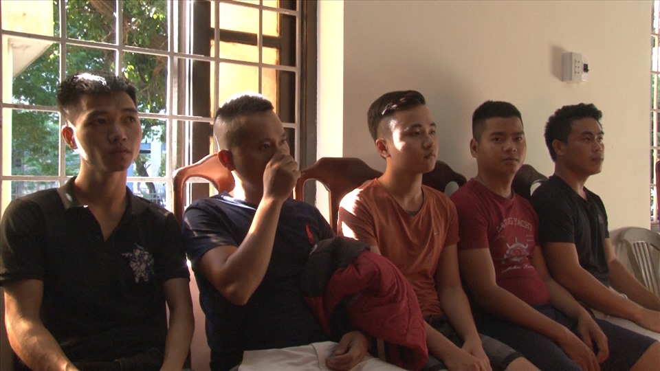 Các đối tượng tại cơ quan công an. Ảnh: CA cung cấp.
