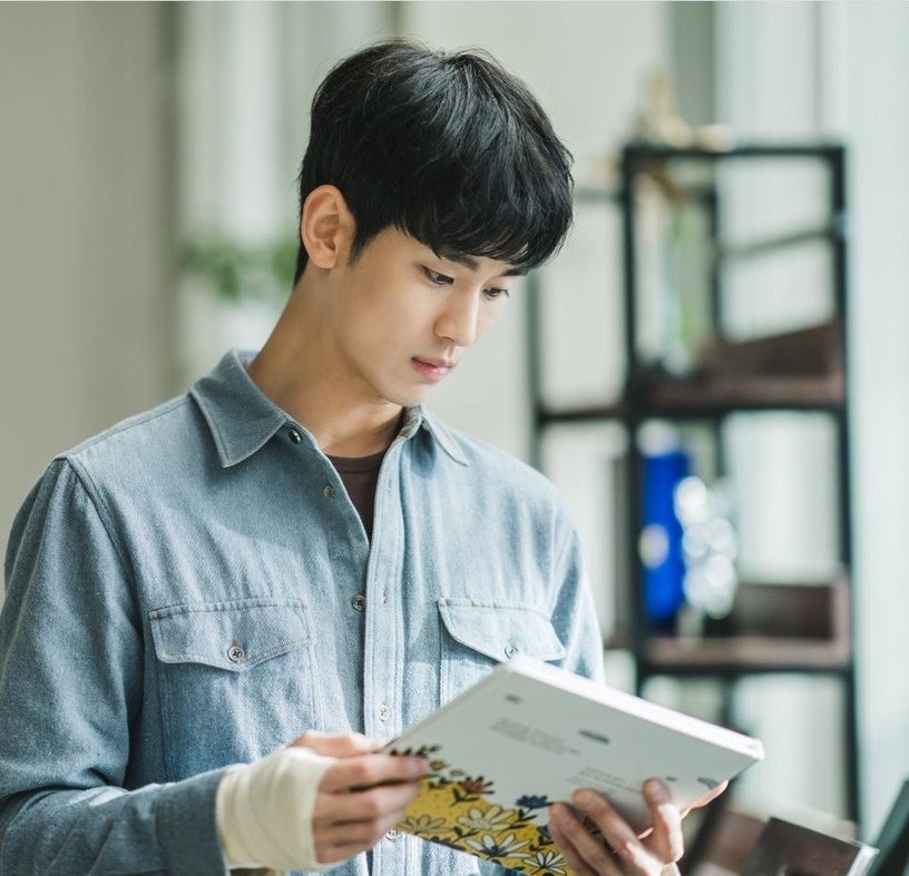 Phim mới của Kim Soo Hyun nhiều tình tiết phi lý. Ảnh: Cắt từ phim.