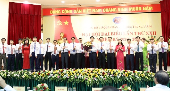 Ban Chấp hành Đảng bộ cơ quan Ban Tổ chức Trung ương khoá mới. Ảnh VGP