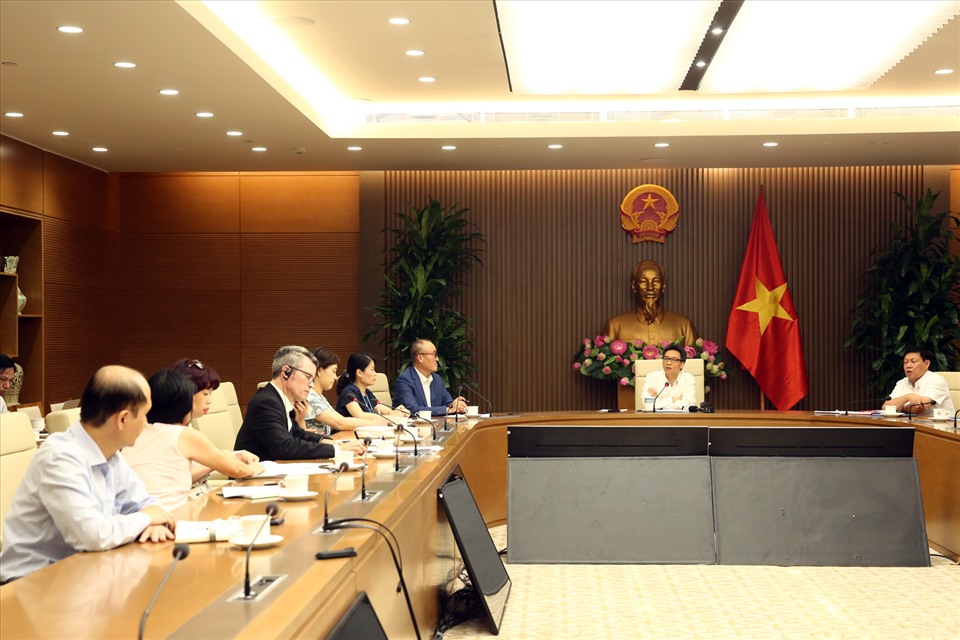 Đại diện WHO, các tổ chức, chuyên gia quốc tế cũng đánh giá cao việc Việt Nam cung cấp thông tin về diễn biến dịch bệnh công khai, minh bạch, kịp thời. Ảnh: VGP/Đình Nam