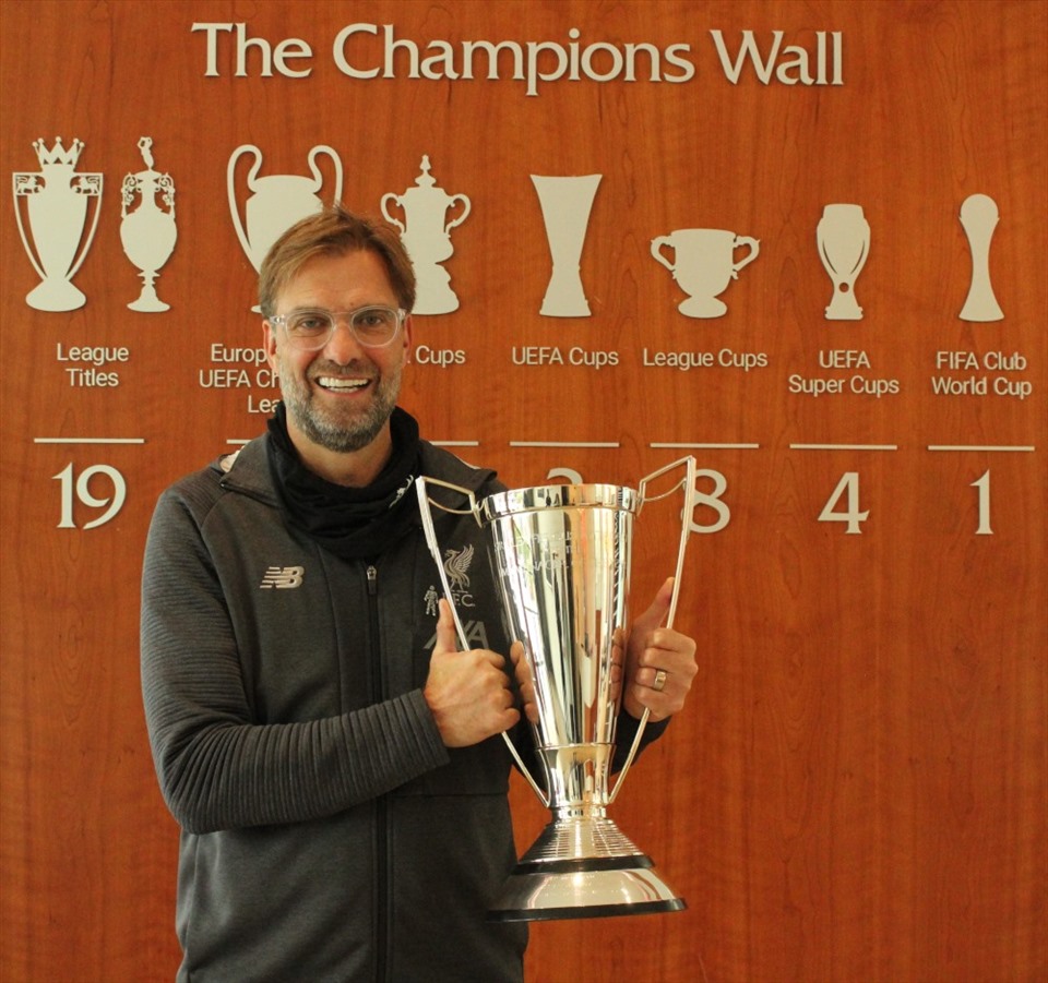 Klopp được vinh danh