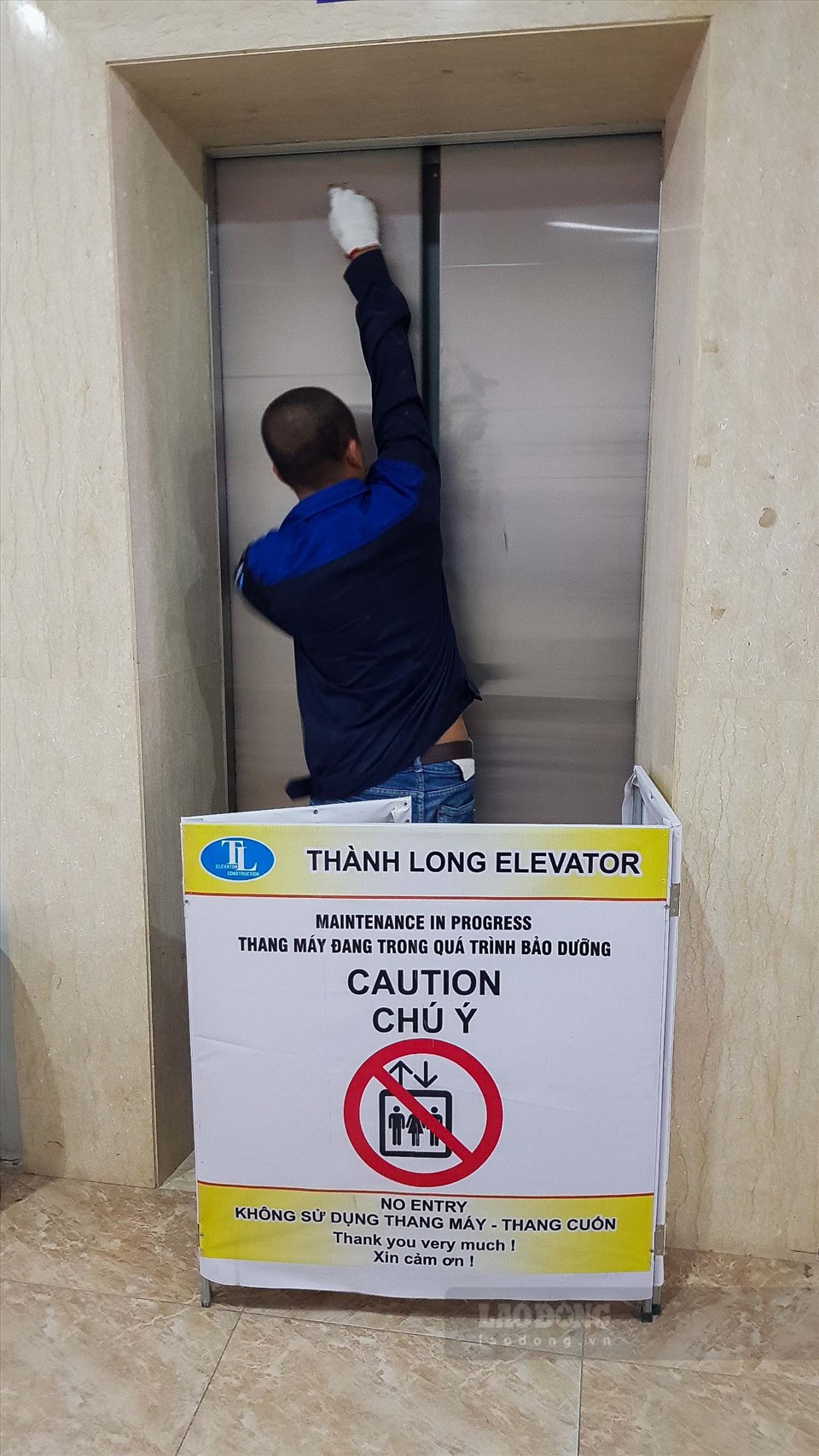 Thang máy tại dự án AZ Thăng Long được phản ánh thường xuyên gặp sự cố.