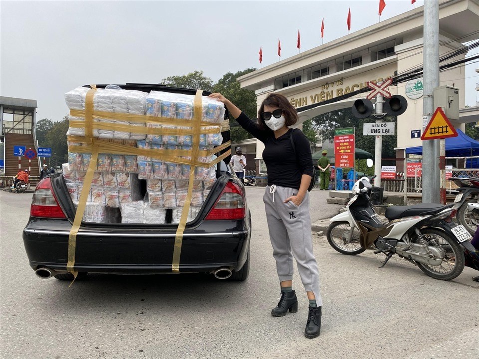 Nữ ca sĩ Thái Thuỳ Linh tiếp tục kêu gọi quyên góp khẩu trang cho các y bác sĩ Đà Nẵng. Ảnh: Nhân vật cung cấp. Nữ ca sĩ Thái Thuỳ Linh tiếp tục kêu gọi quyên góp khẩu trang cho các y bác sĩ Đà Nẵng. Ảnh: Nhân vật cung cấp.
