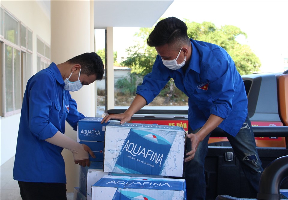 5.000 đoàn viên thanh niên đăng ký tham gia vào các đội hình tình nguyện đẩy lùi dịch bệnh COVID-19. Ảnh: Tuệ Tâm