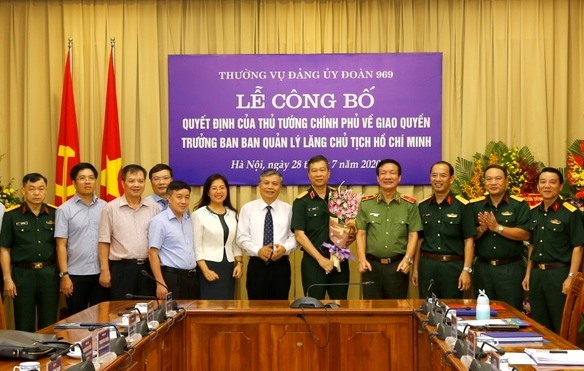 Lễ công bố Quyết định của Thủ tướng Chính phủ về công tác cán bộ. Ảnh VGP