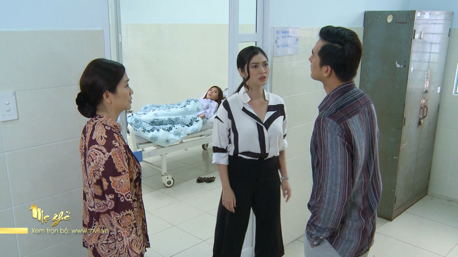Thư càng căm thù Quân vì những gì đã xảy ra. Ảnh: Phim Mẹ ghẻ.
