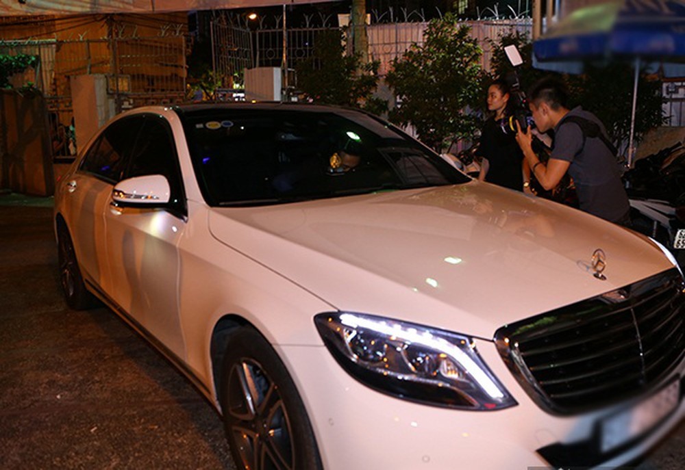 Mercedes-Benz S400L giá 4 tỉ là xế hộp được Trấn Thành ưa chuộng. Ảnh: Chụp màn hình