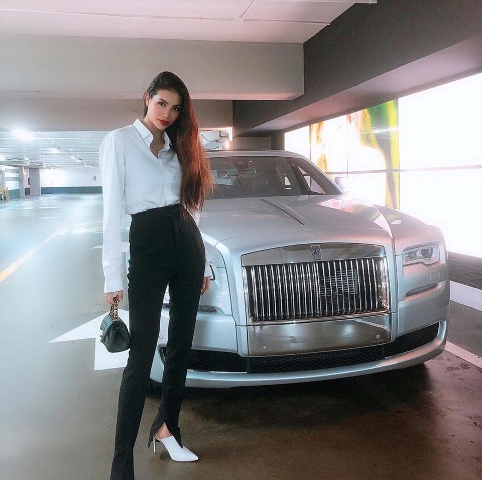 Xe Rolls-Royce. Ảnh: NSCC