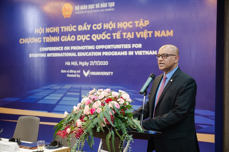 GS.TS Rohit Verma, Hiệu trưởng trường ĐH VinUni