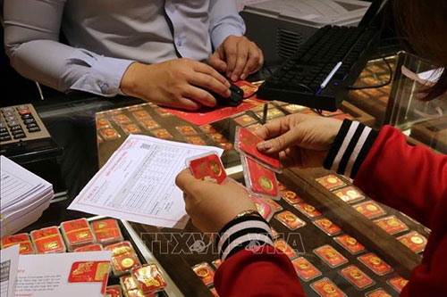 Giá vàng đón một tuần tăng giá mới. Ảnh: TTXVN