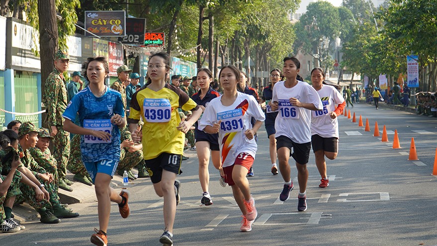 Chạy thể dục để nâng cao sức khoẻ. Ảnh: Ngọc Lê
