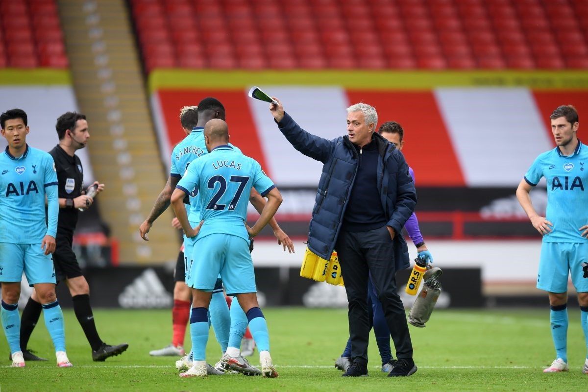 Mourinho đã hết phép. Ảnh: Getty.