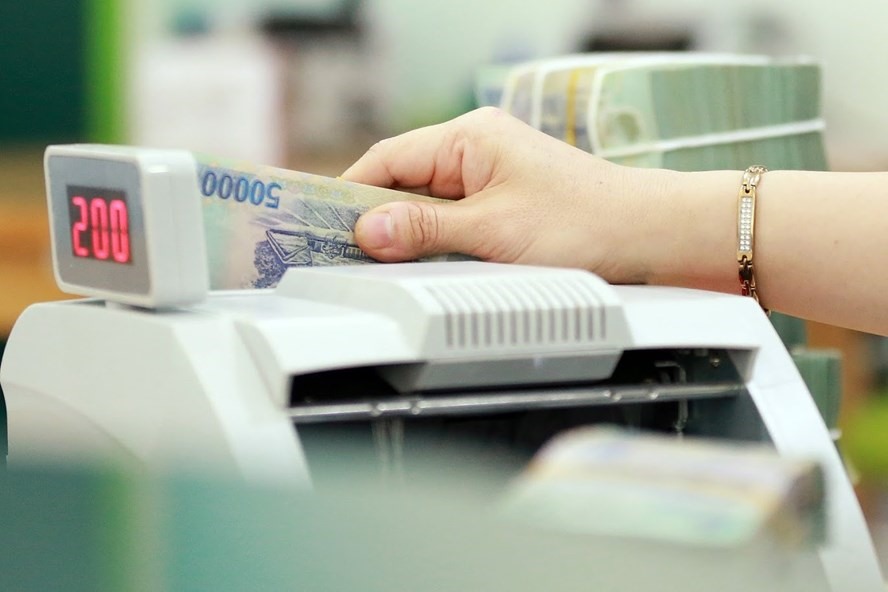 Bộ Tài chính khuyến nghị không nên mua trái phiếu doanh nghiệp chỉ vì lãi suất cao. Ảnh Hải Nguyễn (minh họa)