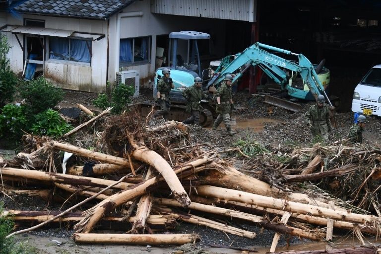 Công tác cứu hộ đang được gấp rút tiến hành. Ảnh: AFP